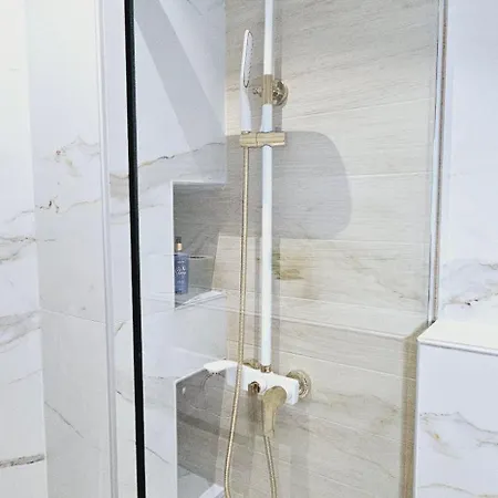 Bllok Scandi 1 Self-check-in Apartament Tirana