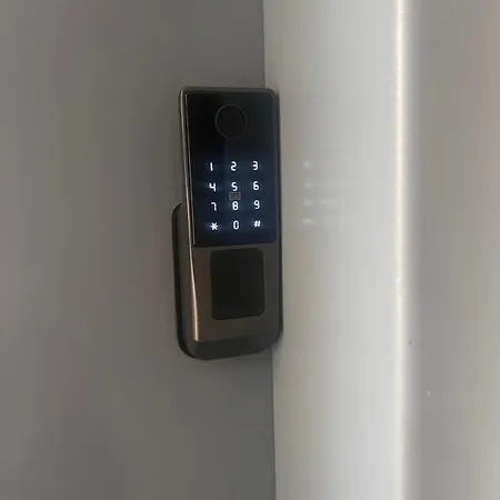 Bllok Scandi 1 Self-check-in Apartament *