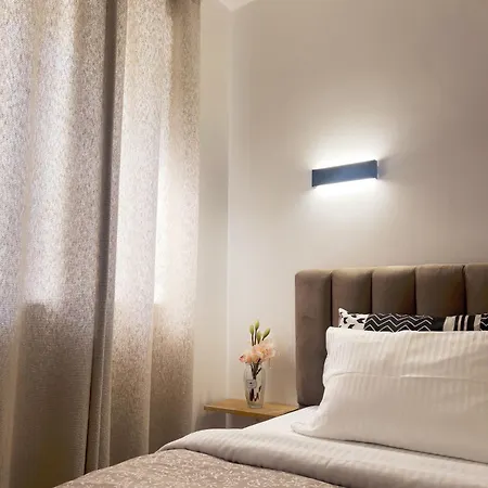 Bllok Scandi 1 Self-check-in Tirana