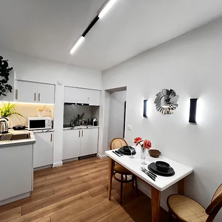 Apartamento Bllok Scandi Cozy Two -self-check-in Center *