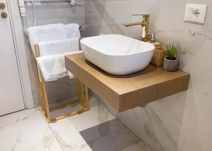 Bllok Scandi 1 Self-check-in *