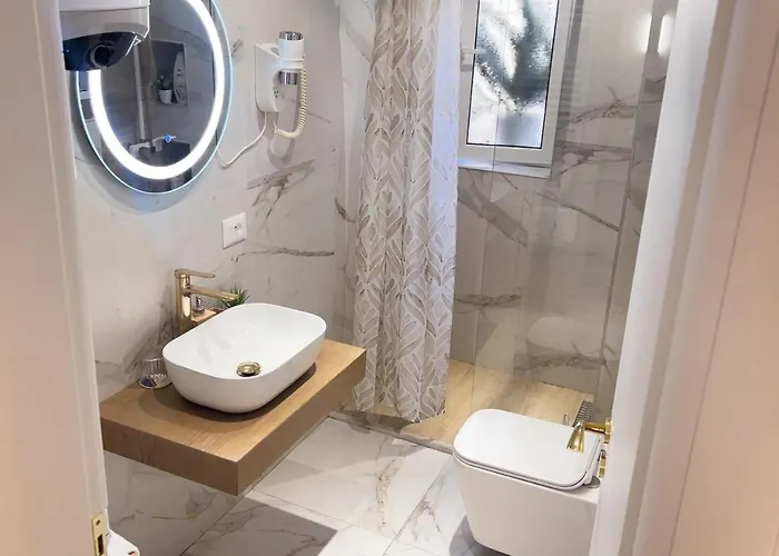 Bllok Scandi 1 Self-check-in *